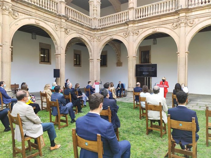 Intervención de Verónica Casado en el acto de entrega de la Medalla de la Universidad de Salamanca a los profesionales sanitarios