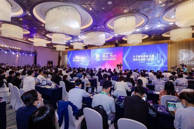 Photo taken on May 15, 2021 shows the second Shanghai Y50 Forum For Innovation and Entrepreneurship held in east China's Shanghai.
