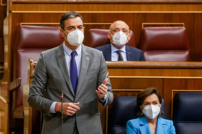El presidente del Gobierno, Pedro Sánchez, interviene durante una Sesión de Control en el Congreso de los Diputados, a 12 de mayo de 2021, en Madrid, (España).