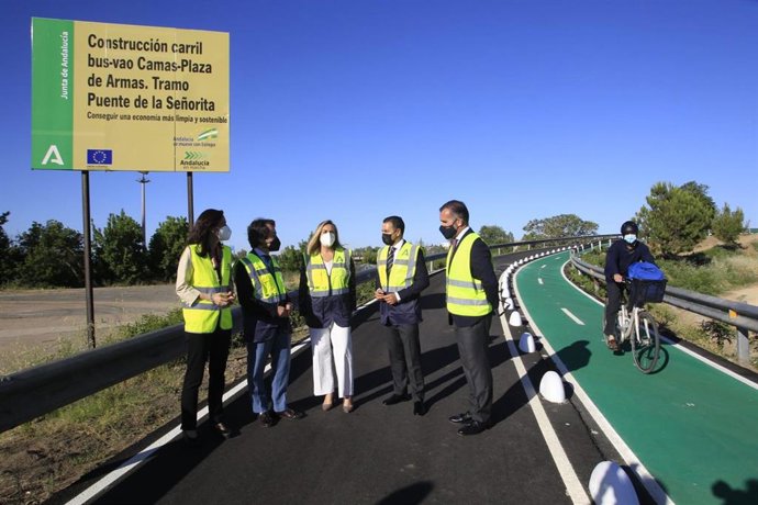 Carazo visita las obras del carril Bus-VAO entre Sevilla y el Aljarafe