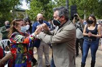 Espadas defiende que ser alcalde de Sevilla "no le merma un ápice" en su candidatura a las primarias del PSOE-A