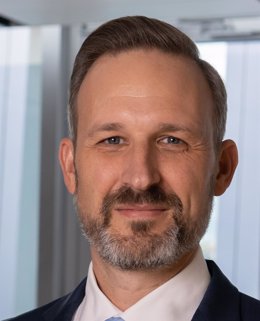 Archivo - El director de Inversiones Global de Multiactivos de Allianz GI, Gregor Hirt