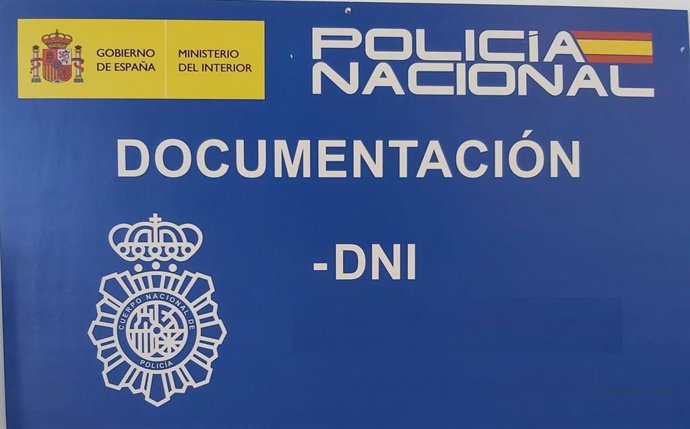 La Policía Nacional de Huelva crea un nuevo equipo DNI móvil de expedición que recorrerá los diferentes pueblos que integran la provincia.