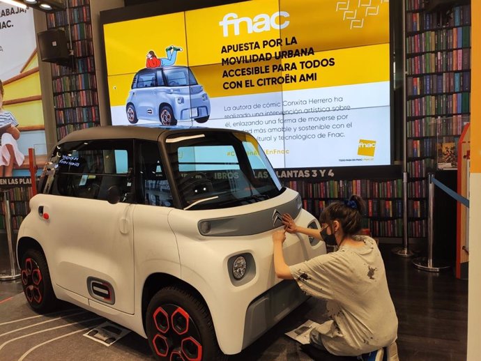 Fnac y Citron presentan el nuevo vehículo AMI