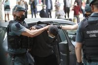 El autor confeso del doble crimen Sa Pobla llega al Juzgado entre gritos de "asesino"