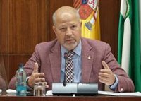 Imbroda asegura que "se hacen todos los esfuerzos" para mantener los refuerzos docentes por Covid el próximo curso