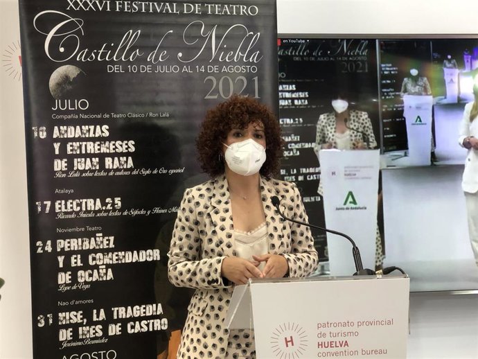 La presidenta de la Diputación, María Eugenia Limón, en Fitur.