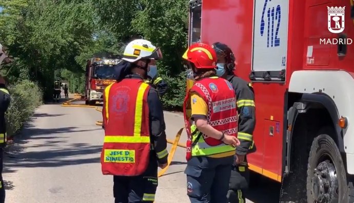 Desalojado un colegio, una estación de Cercanías y tres naves por un importante escape de gas en Villaverde (Madrid)