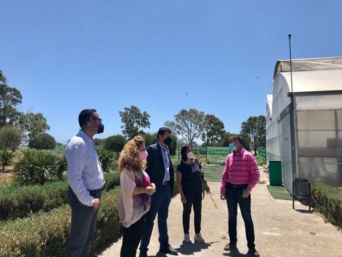 Jiménez visita el IES Sol de Portocarrero, en Almería