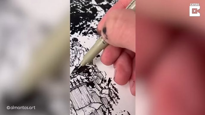 Almantas Tverijonas, el artista al que le gusta pintar con los dedos y crear fascinantes paisajes de sus huellas