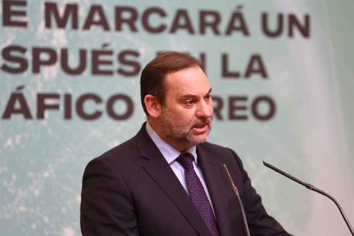 El ministro de Transportes, Movilidad y Agenda Urbana, José Luis Ábalos