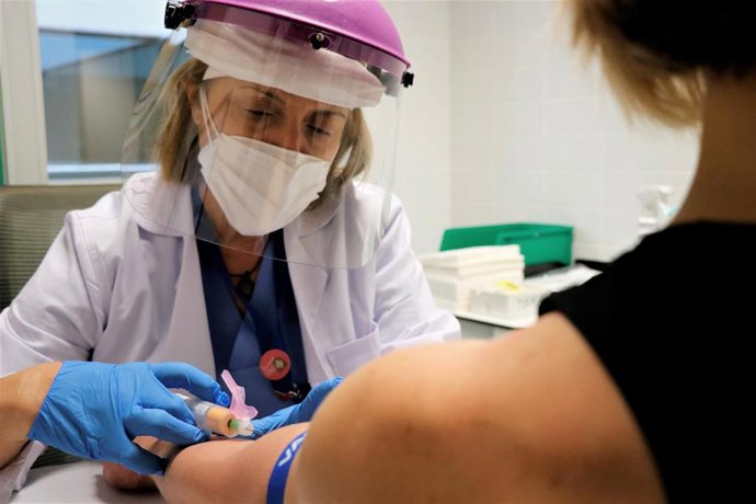 Los centros de investigación biomédica valencianos desarrollan más de 280 investigaciones sobre la Covid