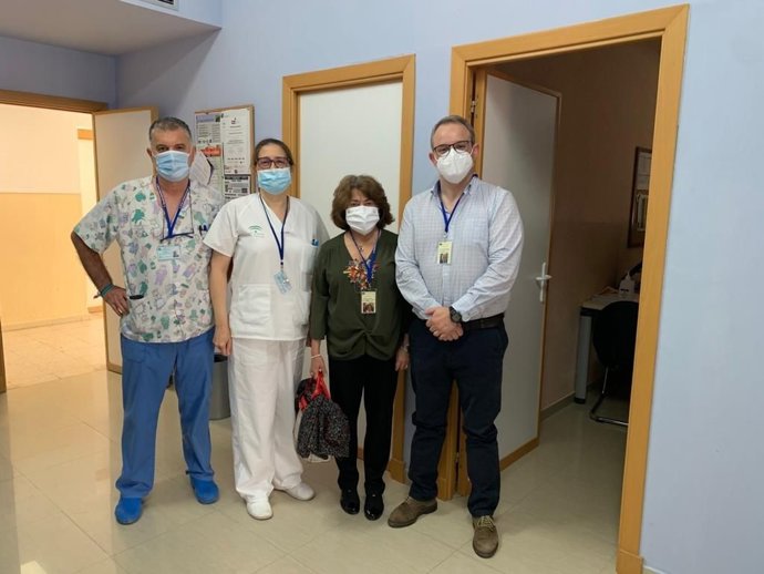 Visita del profesor de la Universidad portuguesa de Minho y especialista en Enfermería basada en la evidencia, Rui Pedro Gomes, al Hospital de Puerto Real.