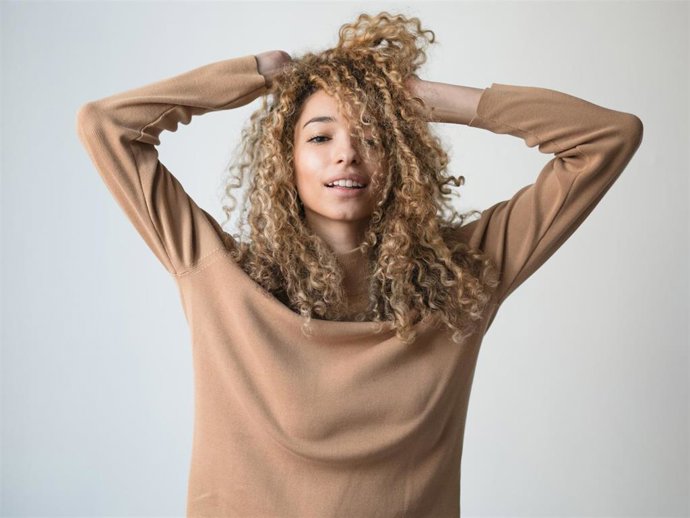 Los rizos necesitan un cuidado especial para evitar su deshidratación