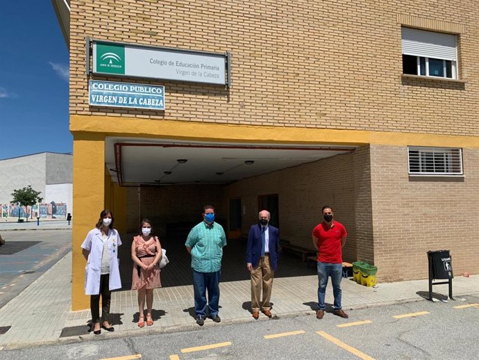 El Colegio Público de Educación Primaria Virgen de la Cabeza de Churriana de la Vega (Granada) es uno de los que ha implantado el programa 'DigiCraft en tu cole'