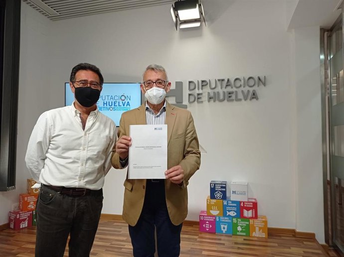 El vicepresidente de Innovación Económica y Social, Juan Antonio García, presenta los resultados de una encuesta sobre el consumo de sustancias psicoactivas durante el confinamiento.