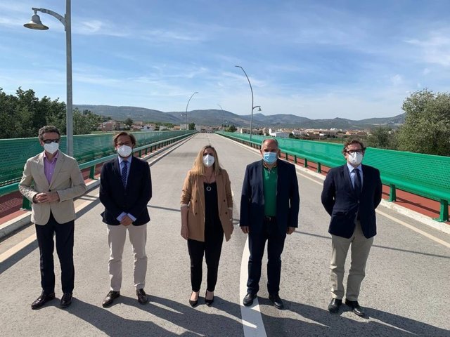 Nuevo puente de Huétor Tájar