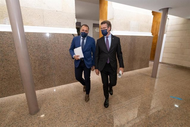 Feijóo y Comesaña tras el comité clínico.