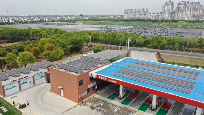 Sinopec Builds Chinas First Carbon-neutral Gas Station in Jiangsu.