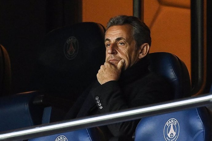 Archivo - 17 March 2021, France, Paris: Nicolas Sarkozy, former president of France, sits in the stands during the French Cup round of 16 soccer match between Paris Saint-Germain (PSG) and Lille at the Parc des Princes stadium. Photo: Franck Fife/AFP/dpa