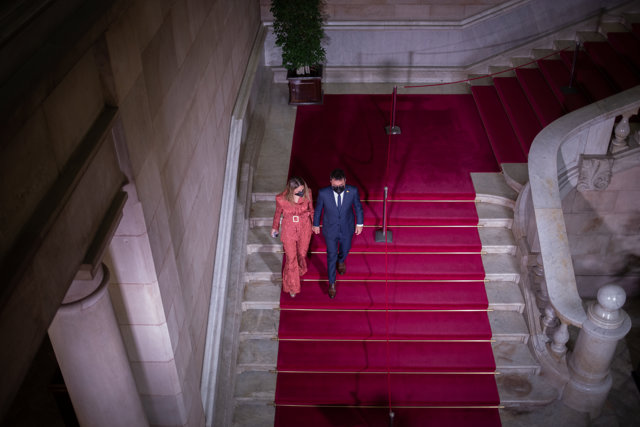El candidato de ERC a la Presidencia de la Generalitat, Pere Aragonès, llega al Parlament.