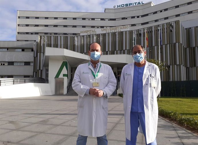 Los doctores Julio Delgado y Anselmo Andrés