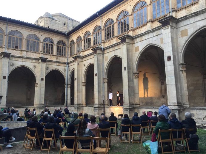 Espectáculo en el Monasterio de Iratxe