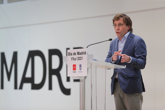 El alcalde de Madrid, José Luis Martínez- Almeida, interviene en los actos de celebración del Día de Madrid en Fitur, a 21 de mayo de 2021, en Madrid