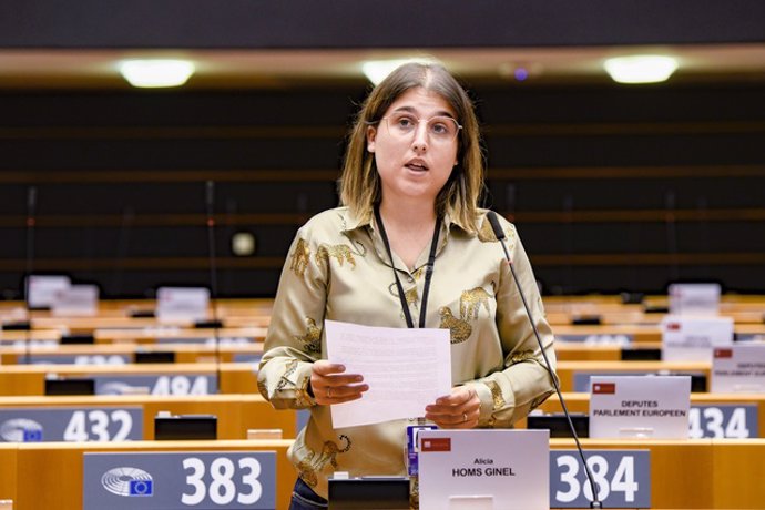 Parlamento Europeo.- Alícia Homs aplaude los avances en el certificado COVID-19, "clave para dar aire a las regiones turísticas"