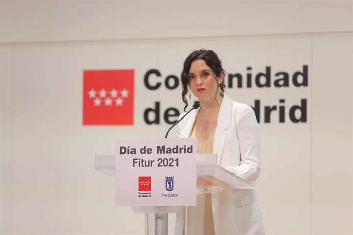 La presidenta de la Comunidad en funciones, Isabel Díaz Ayuso, interviene en los actos de celebración del Día de Madrid en Fitur