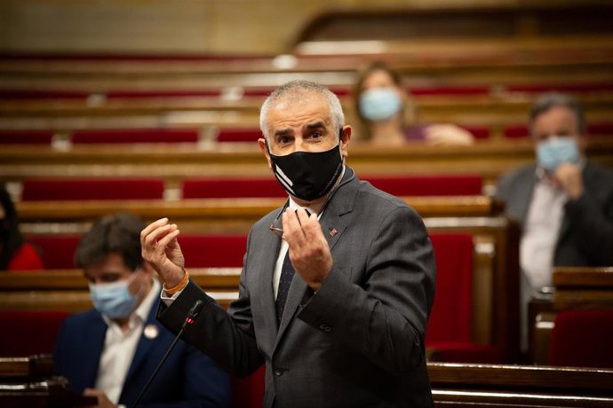 Archivo - El líder de Cs en Cataluña, Carlos Carrizosa, interviene durante una sesión de control al Ejecutivo catalán en el Parlament, en Barcelona, Catalunya (España), a 4 de noviembre de 2020. 