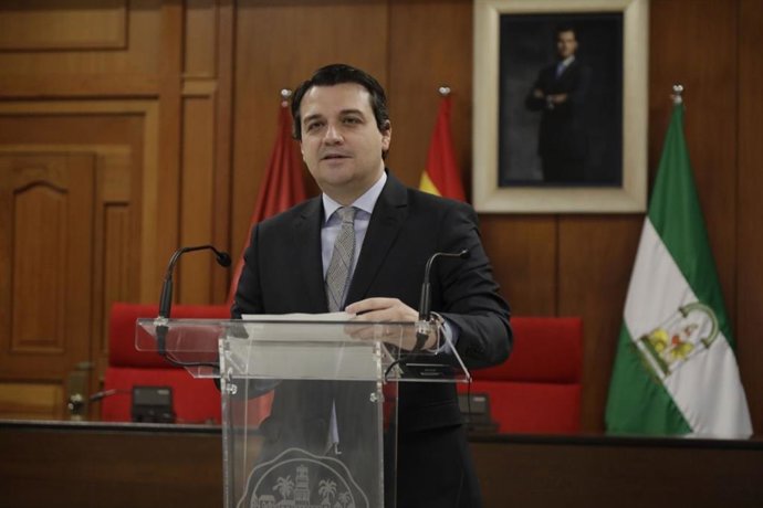 Archivo - El alcalde de Córdoba, José María Bellido, en una imagen de archivo.