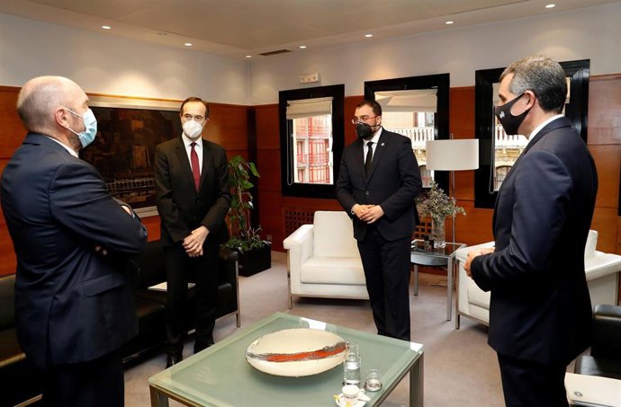 Reunión del Gobierno de Asturias con responsables de EDP