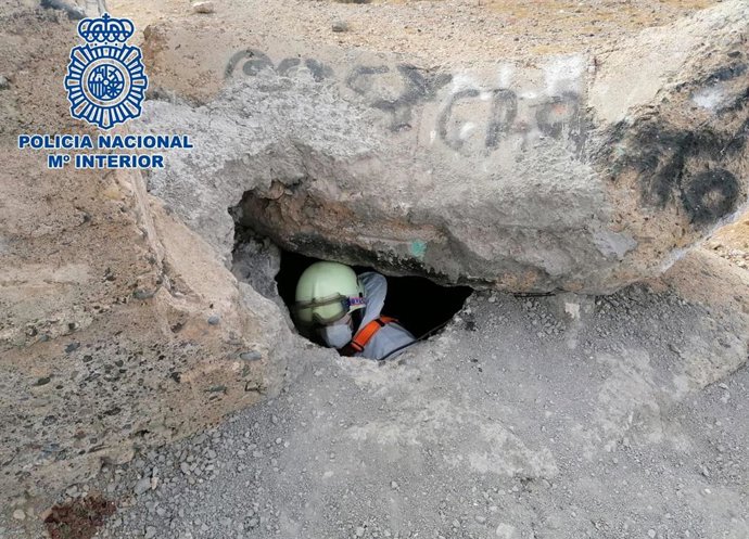 La Policía Nacional halla a un menor de 13 años en un búnker de La Minilla