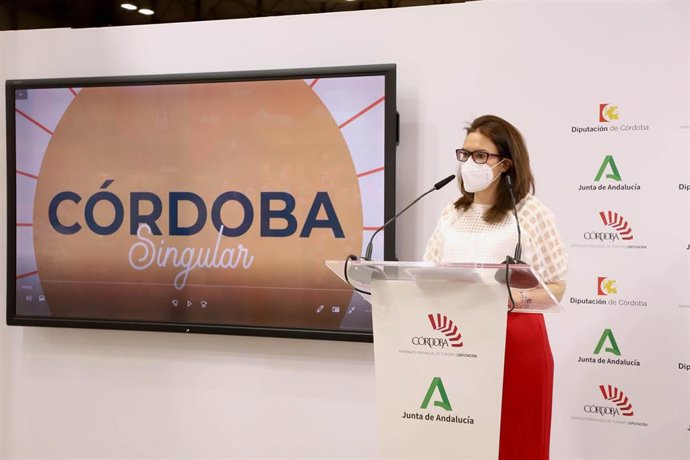 La delegada de Turismo de la Diputación de Córdoba, Inmaculada Silas, presenta 'Córdoba Singular' en Fitur.