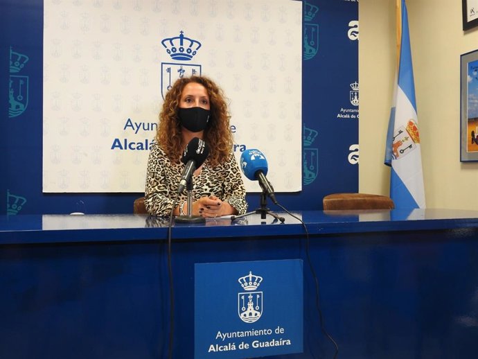 La delegada de Turismo del Ayuntamiento de Alcalá de Guadaíra (Sevilla), Rosa Carro (Cs), ha hecho este viernes balance de su presencia en Fitur.