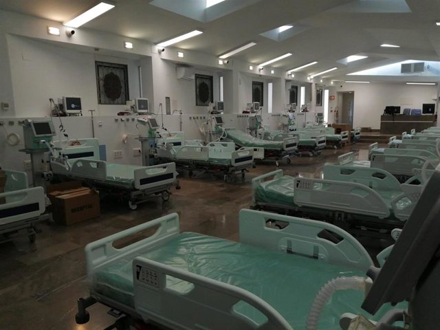 Archivo - Capilla del Hospital Virgen de las Nieves, acondicionado como espacio UCI, en imagen de archivo