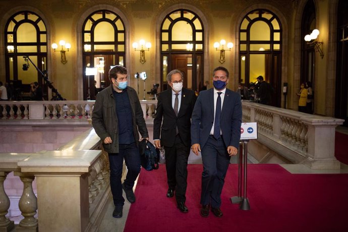 L'expresident de la Generalitat Quim Torra arriba al Parlament per assistir al ple d'investidura del candidat d'ERC Pere Aragons.