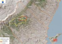 Las tareas de extinción del incendio de Arico se centrarán durante la tarde en el flanco izquierdo