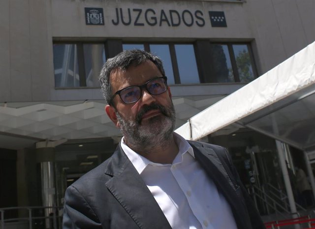 El ex gerente de Podemos Pablo Manuel Fernández Alarcón acude a los juzgados de Plaza de Castilla para declarar como testigo en el caso ‘Neurona’