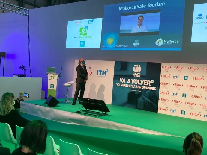 El conseller insular de Turismo, Andreu Srerra, en la FiturTechY.