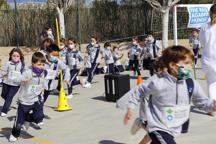 Alumnos participan en la 24 edición de la Carrera contra el Hambre
