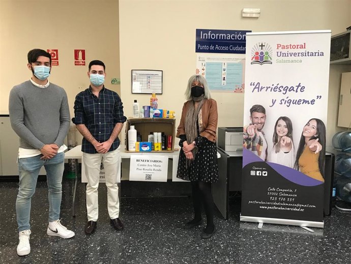 Punto de recogida habilitado en sede de Diputación presentado por la diputada de Bienestar Social, Eva Picado, y representantes de la Pastoral Universitaria.