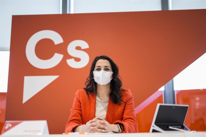 La líder de Cs, Inés Arrimadas, durante una rueda de prensa posterior a la reunión del Comité Permanente del partido, a 10 de mayo de 2021, en Madrid (España).