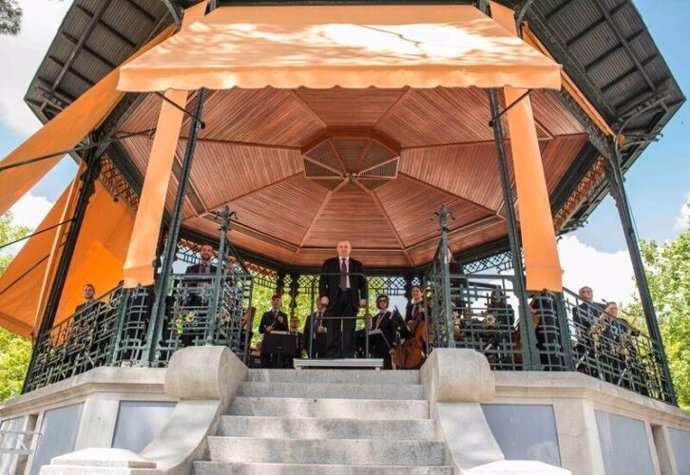La Banda Sinfónica Municipal comienza su tradicional ciclo de verano en el parque de El Retiro