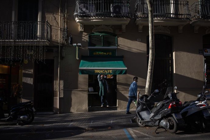 Archivo - Arxivo - Una cafeteria a Barcelona.
