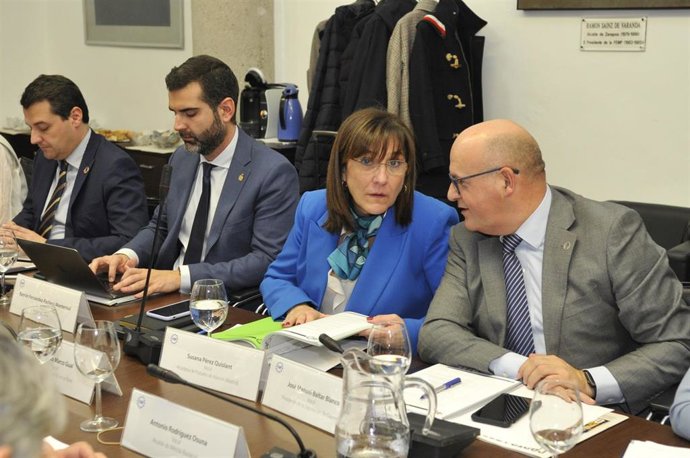 Alcalde de Almería en una reunión de la FEMP.