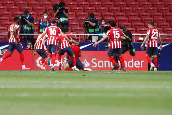 Luis Suarez of Atletico de Madrid celebrates a goal during the spanish league, La Liga, football match played between Atletico de Madrid and CA Osasuna at Wanda Metropolitano stadium on may 16, 2021, in Madrid, Spain.