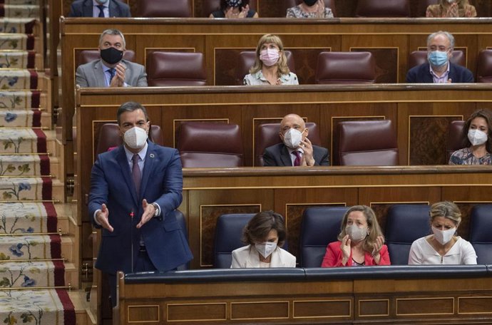 El presidente del Gobierno, Pedro Sánchez, interviene en una sesión de control al Gobierno