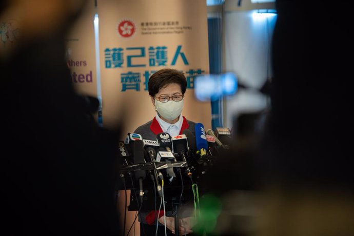 Archivo - 22 February 2021, China, Hong Kong: Hong Kong Chief Executive Carrie Lam speaks during a press conference after receiving a dose of a COVID-19 vaccine at the Community Vaccination Centre at the Hong Kong Central Library. Photo: Geovien So/SOPA